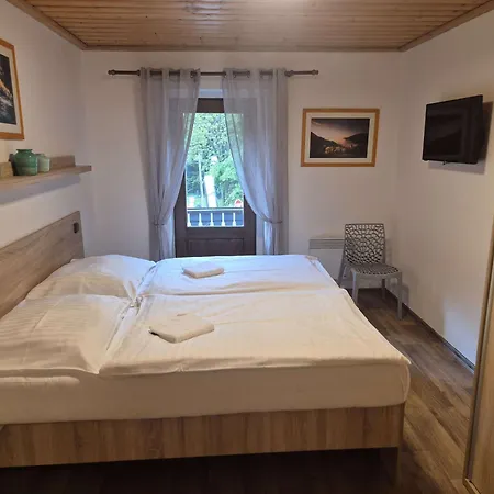Guest house Hubert Mikulov v Krusnych Horach